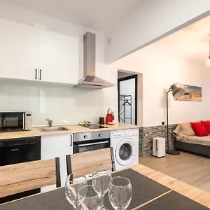 Apartment, Next To The Sea Premiá de Mar